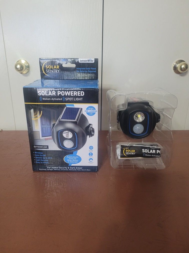 New!! Senor Brite Solar Powered Motion Activated Spot Light