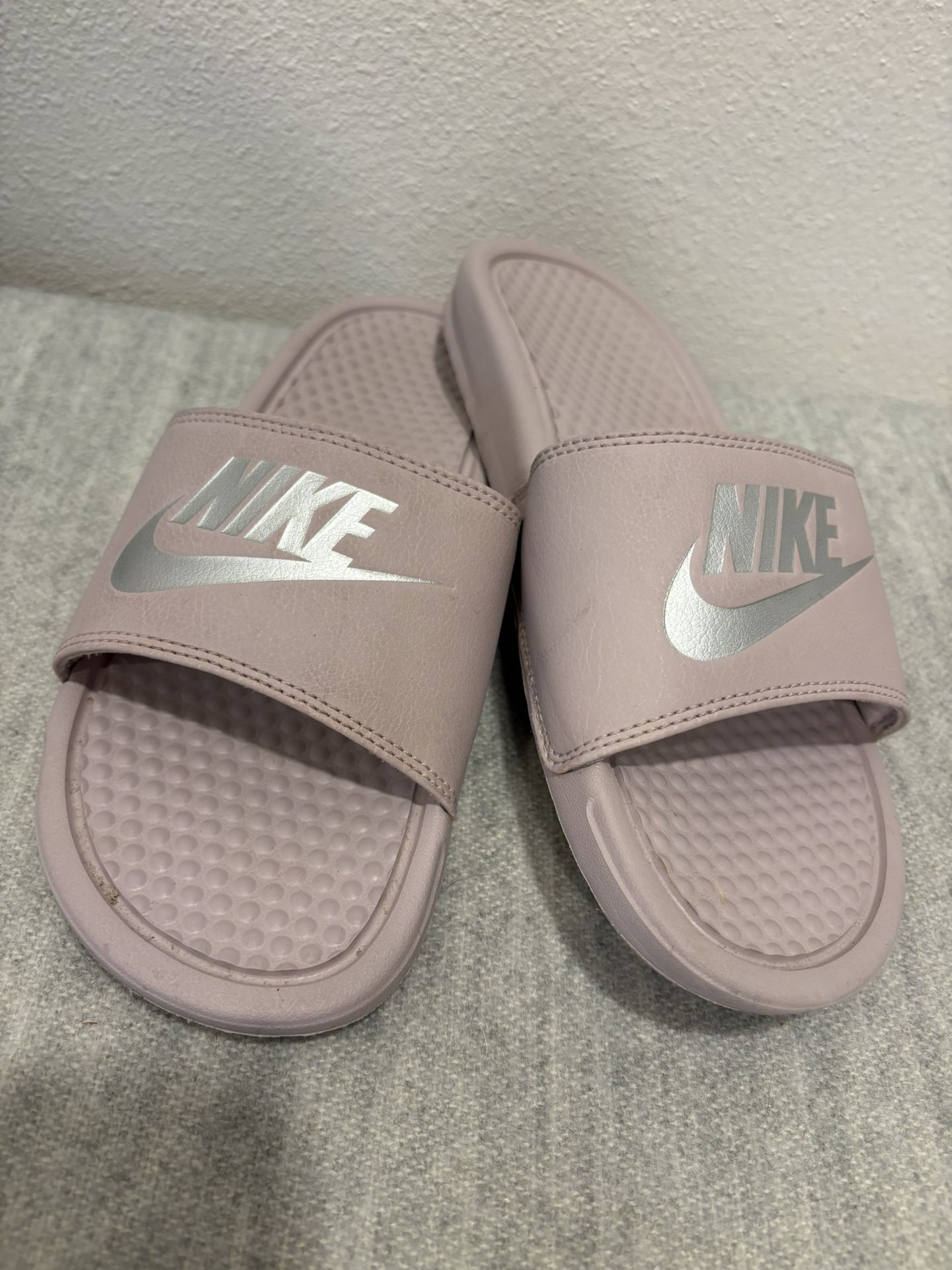 Nike women’s slip on Sandals - Name Brand footwear 