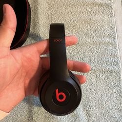 Beats Solo3 Black N Red