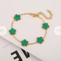 New - Green Van Cleef Style Clover Adjustable Bracelet