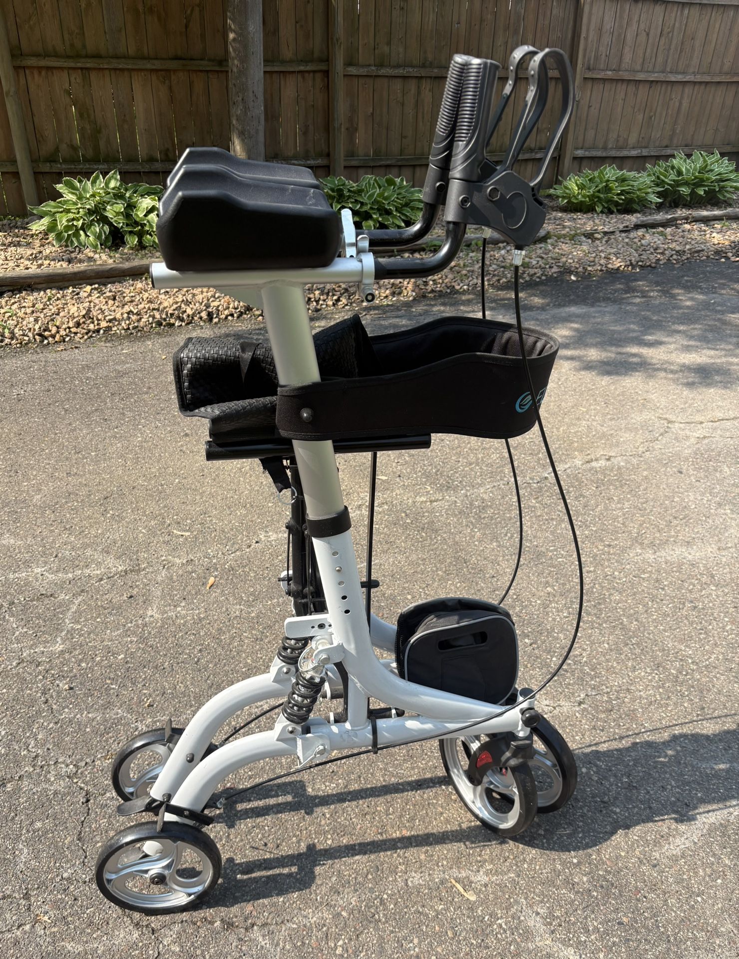 Walker With Wheels And Chair And Back Rest/Arm Rests