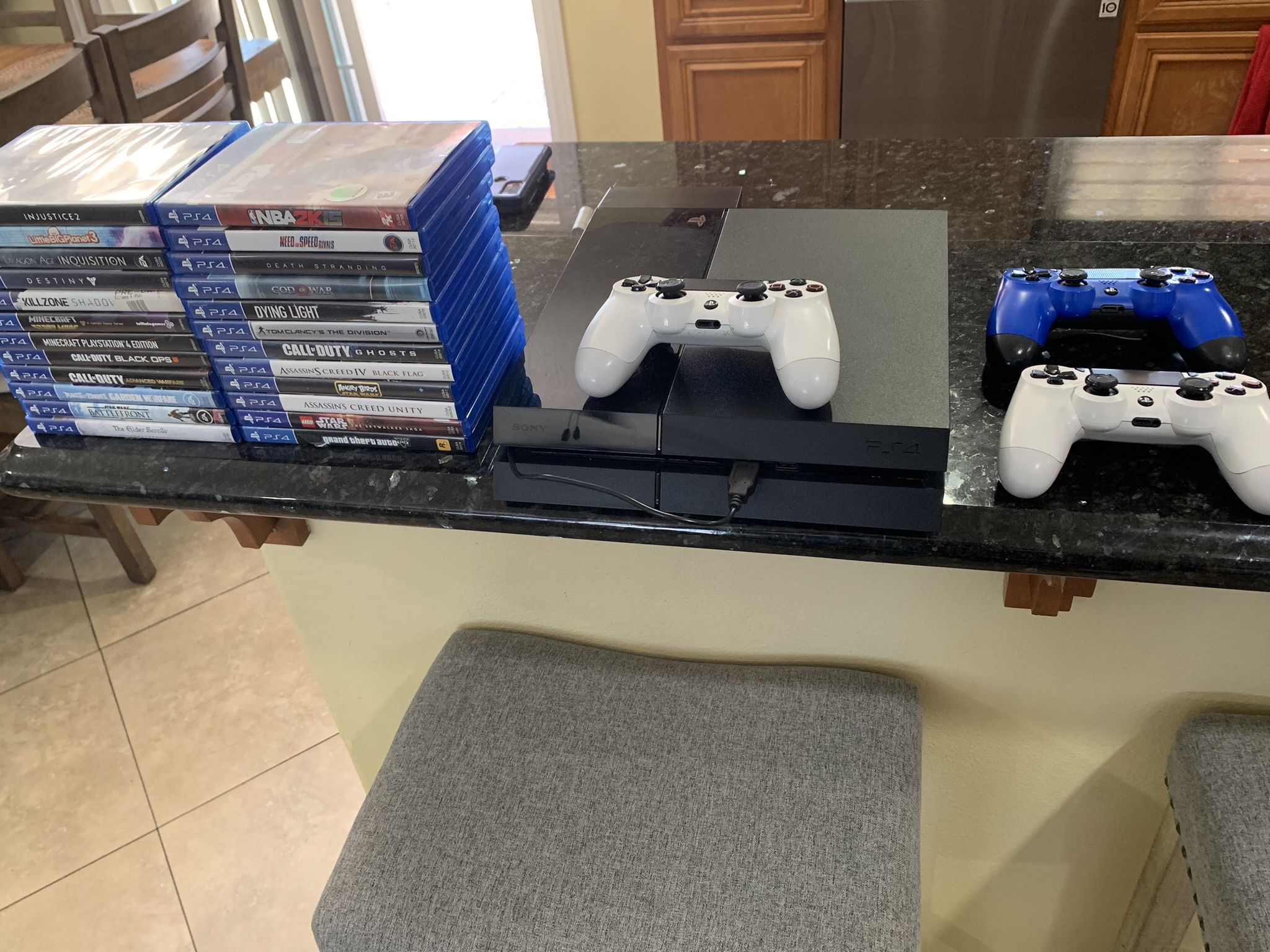PS4 BUNDLE READ AD!!!!!!