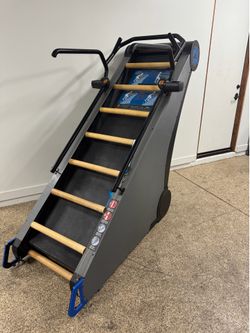 Jacobs Ladder X (JXL) Commercial Climbing Machine