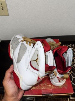 “Year of the Rabbit” / “Hare” Retro 7 Size 9 🔥