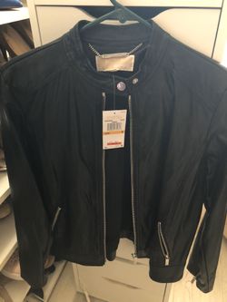 Micheal kors leather jacket S