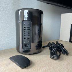 Apple Mac Pro (Late 2013) – 6-Core Xeon 3.5GHz / 24GB RAM / 250GB SSD / Dual D500 – Works Great!