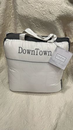 Luxury DOWNTOWN Summer Down Comforter QUEEN Summerfield 