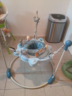 Baby activity center / bouncer