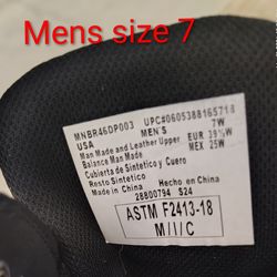 Brahma black size 7 work boots