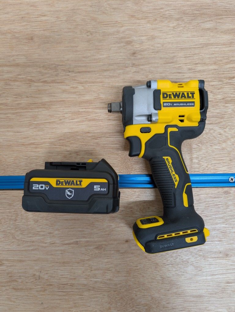 DeWalt 20v Max Brushless 1/2" Impact Wrench DCF921 & Oil Resistant 5AH Battery NEW 