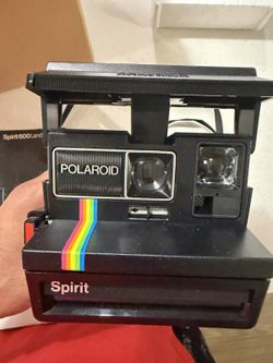 Vtg Polaroid  Spirit 600 One Step Land Camera W Manual. New Open Box
