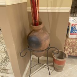 Large Vase With Metal Stand 