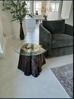 Pretty Home decoration real wood table with glass top ! Brand New