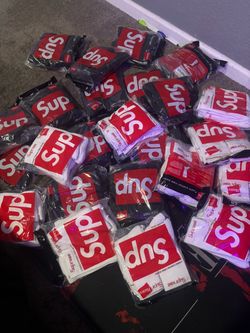 Supreme socks