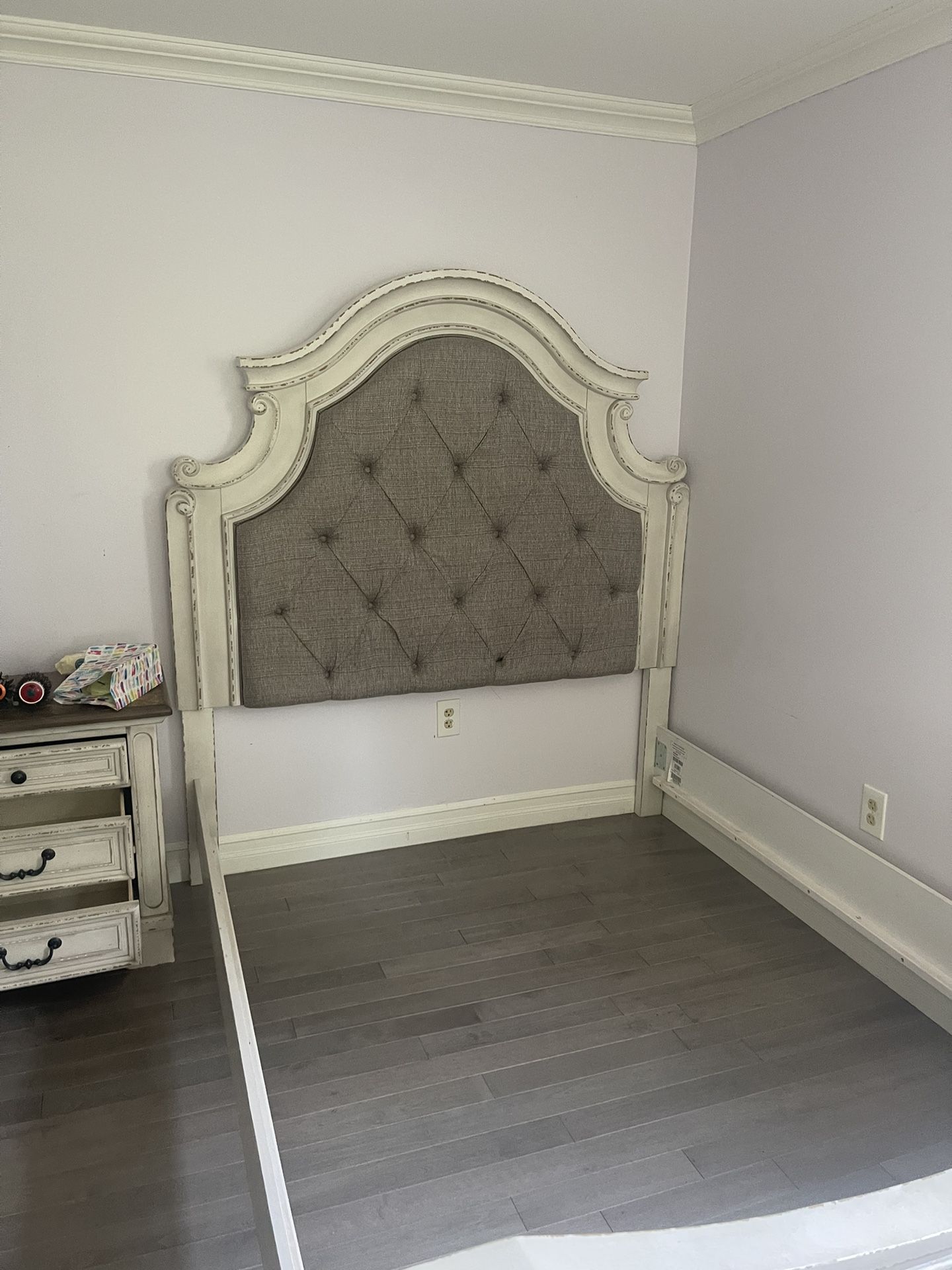 NEW FULL SIZE BED FRAME WITH HEADER