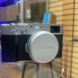 Fujifilm X100VI Silver 