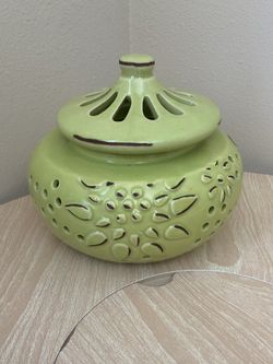 Ceramic tealight candleholder. Home Decorating, decoration, patio.