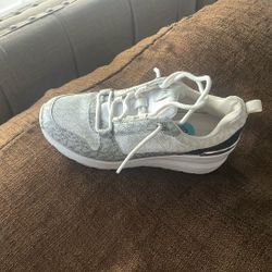 Michael Kors Size 6 Women