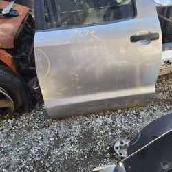 2010 Tundra Lh Rear Door