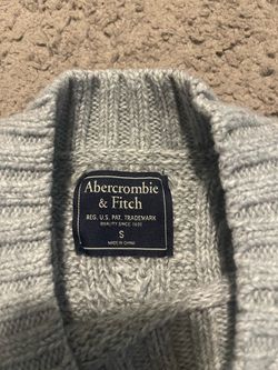 Abercrombie Juniors Cable Knit Sweater