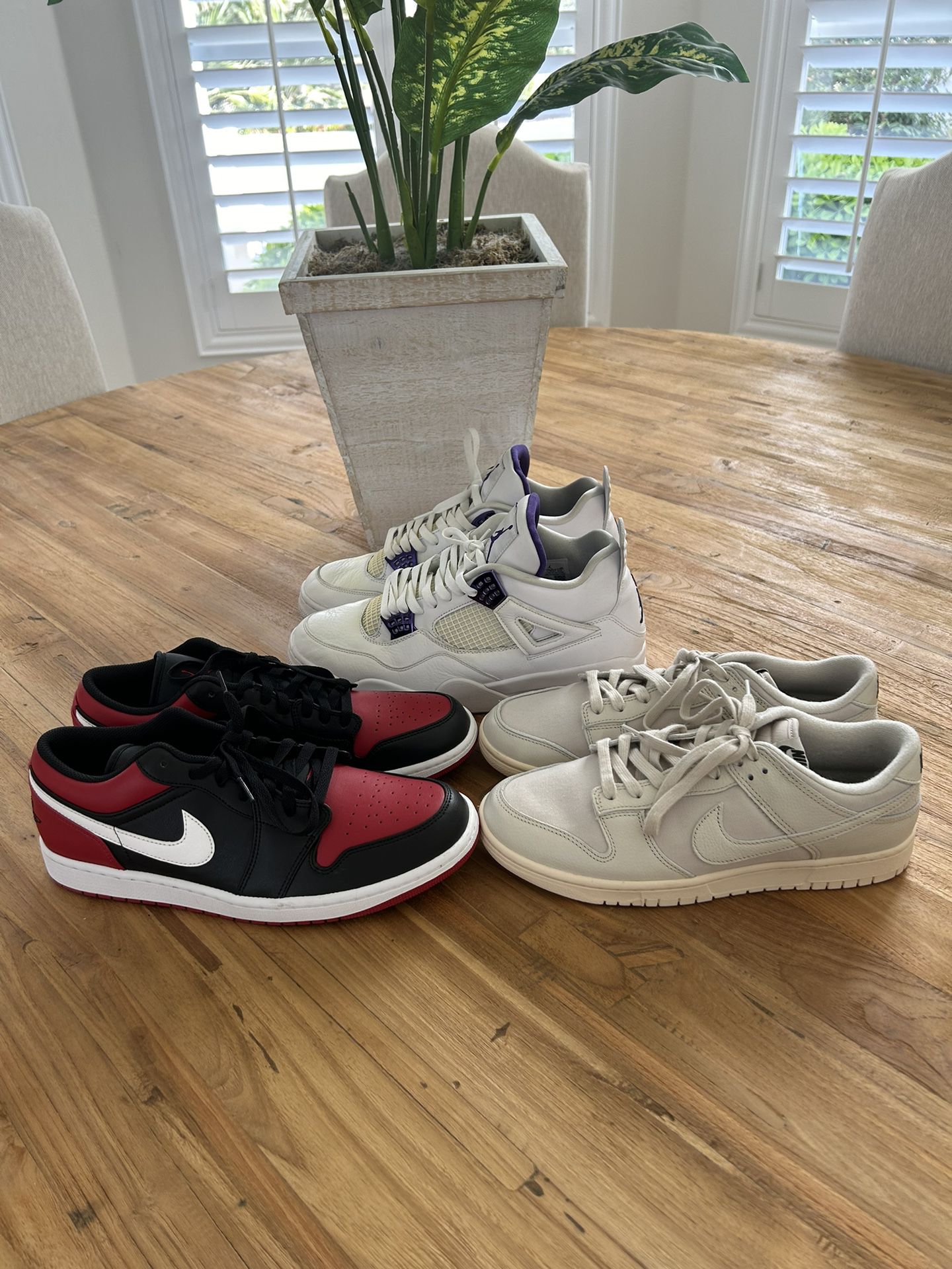 Mens Shoes- Nike Dunks, Jordan 1 And Jordan 4 / Used And New Shoes 