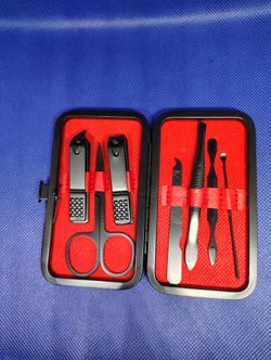 Compact Mani Travel Kit