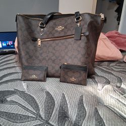 Coach Purse With 2 Small Coach Wallets
