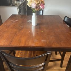 Table And Chairs 