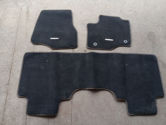 Ford parts Floor Matt. Out of 2020.F 150..4 Dor.