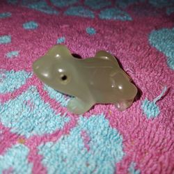 Jadeite Glass Frog ,Make An Offer 