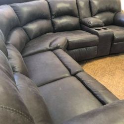 🔸Tambo Pewter 2-Piece Reclining Sectional/Brand New Ashley 