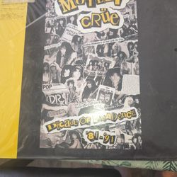 Motley Crue Japan Laserdisc  Sale Or Trade