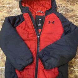 Boys Hooded Winter Coat / Size 6