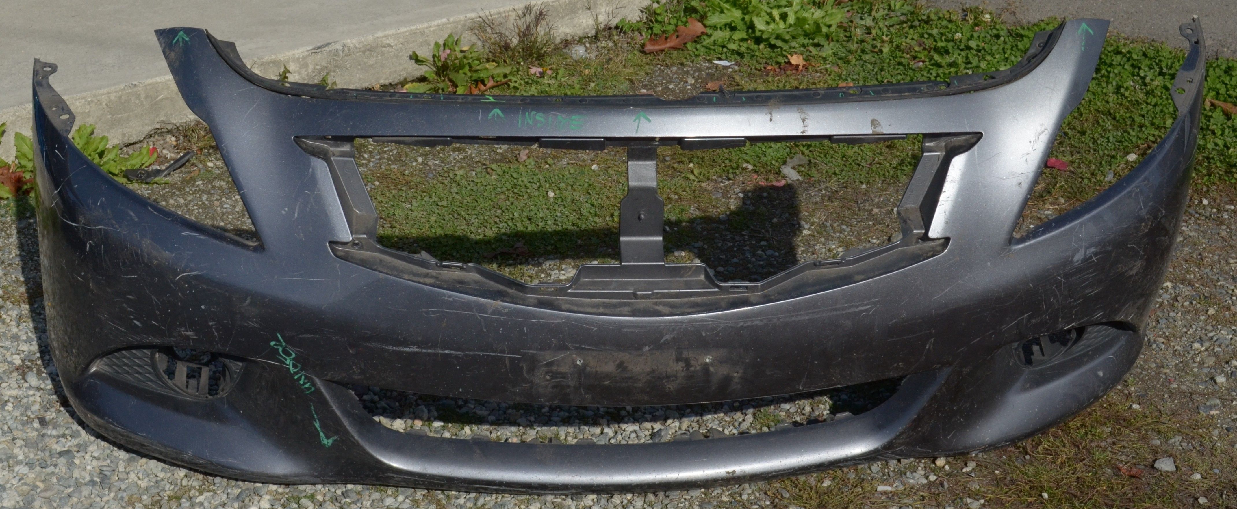 USED REF#U0300 || 2010-2013 INFINITI	G37 || FRONT BUMPER COVER ONLY