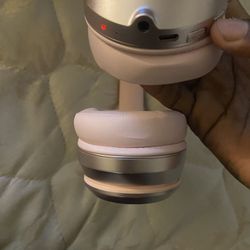 Pink Wireless Headphones 