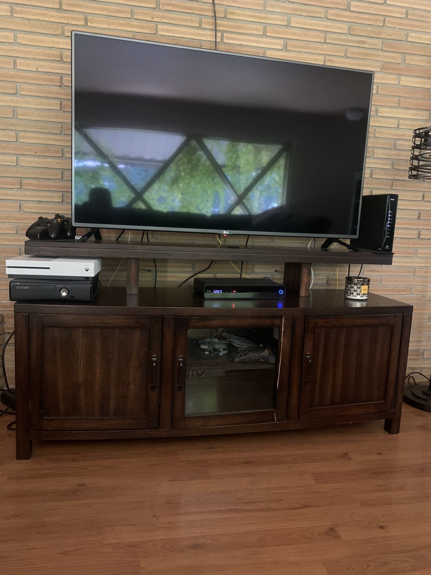 60 Inch TV STAND (CONSOLE)