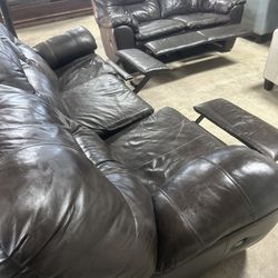 RECLINER SOFA AND LOVESEAT FREE DELIVERY 🚚 