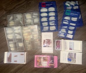 Assorted plain acrylic nails located off lake mead and Simmons area asking $7 for all
