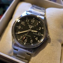 Seiko SRPG27 Automatic Watch 