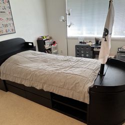 Pirates Of The Caribbean Twin Bed, Nice!