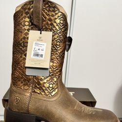 Women’s Ariat Boots Size 9  New With Tags