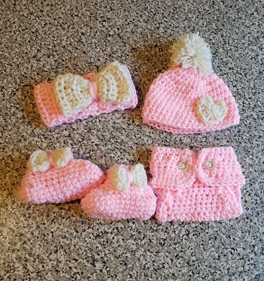 Crochet baby set