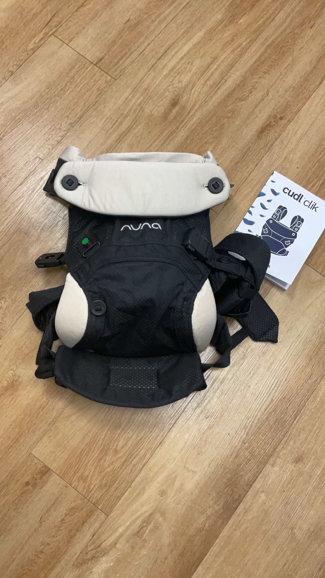 NWT Nuna Cudl Clik Baby Carrier