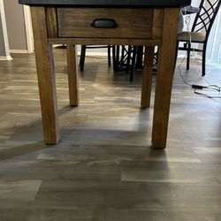 Coffee Table And Side Table 