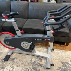 FREE DELIVERY‼️ Life Fitness GX Spin Bike