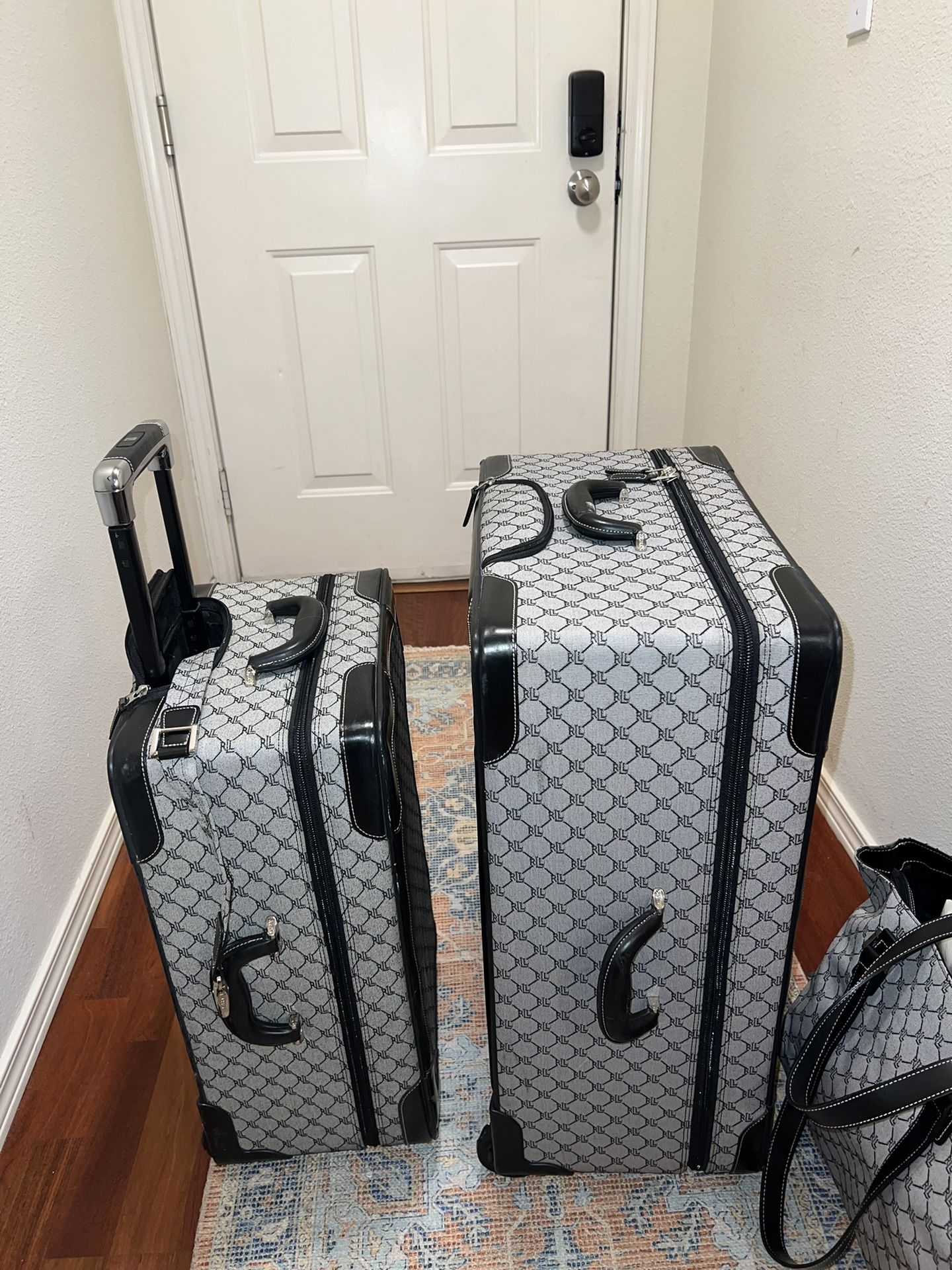 Two piece designer luggage set for Sale in Irvine, CA - OfferUp