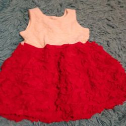Red/white Holiday Dress 12 To 18 Months $5.00