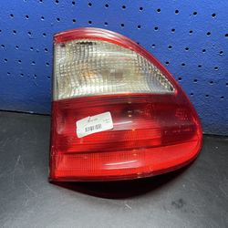 2000-2003 Mercedes Benz E320 W210 Wagon Passenger Side Taillight 