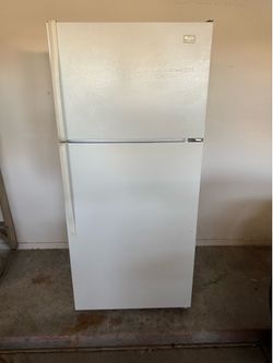 Refridgerator