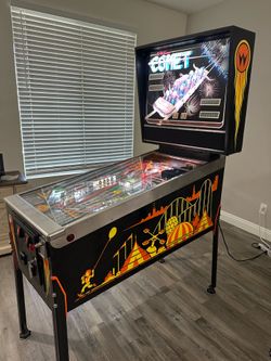 Williams Comet pinball machine